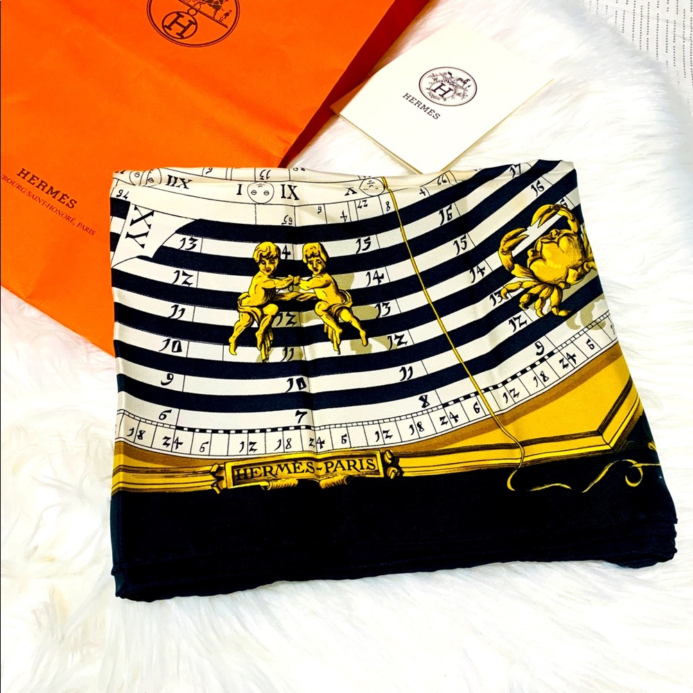 HERMES VINTAGE  Scarf Dies et horse Silk Sun Black Carre🧣💯 Authentic